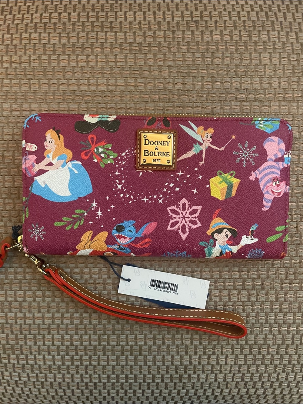 Dooney & Bourke Berry Disney Christmas Character Zip Wallet